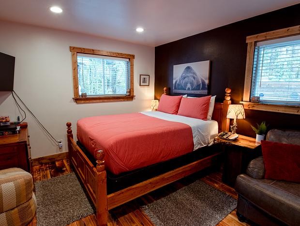 Photo 8 for A PNW Forest Cabin Escape