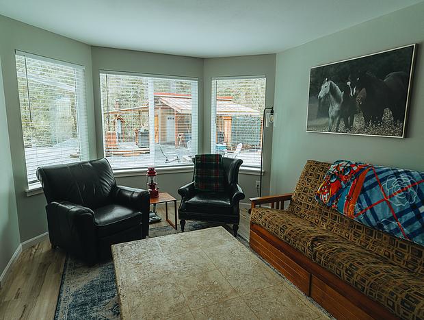 Photo 3 for Comfy & Cozy Ashford Cabin