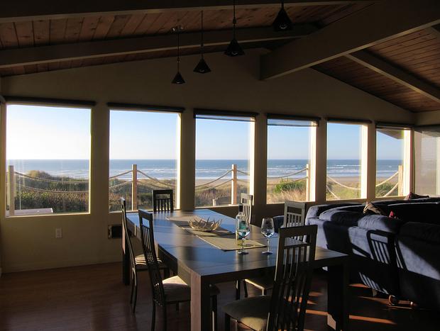 Photo 21 for Seaweed Beach Front on Heceta Beach