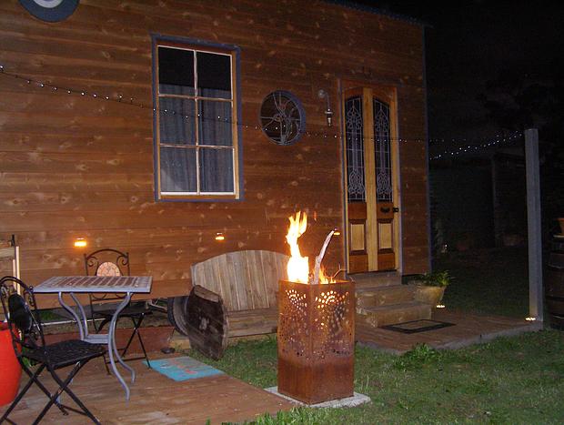 Photo 7 for Cosy Tiny Farm Stay near Loch & Rail Trail