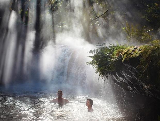 Photo 42 for Parawai Bay Lakeside Retreat - Rotorua