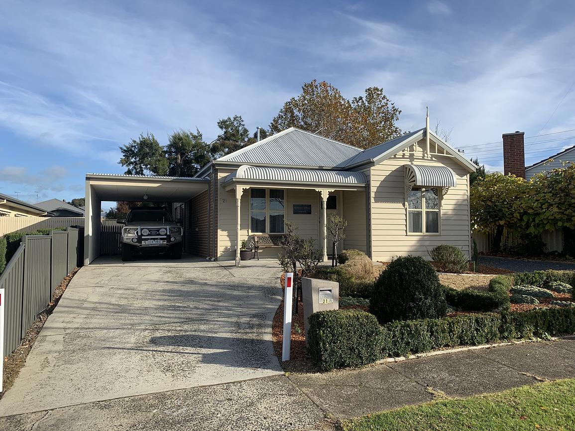 Elmsford Cottage Right in the Heart of Beautiful Gippsland Cottage