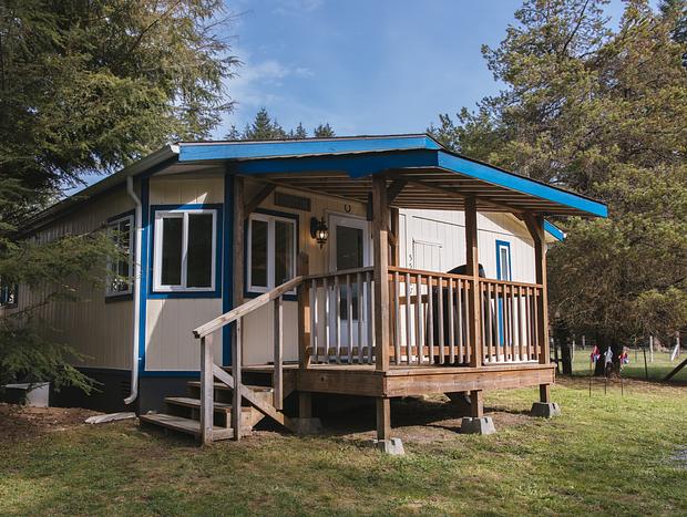 Photo 19 for Homey Hideaway Among the Trees