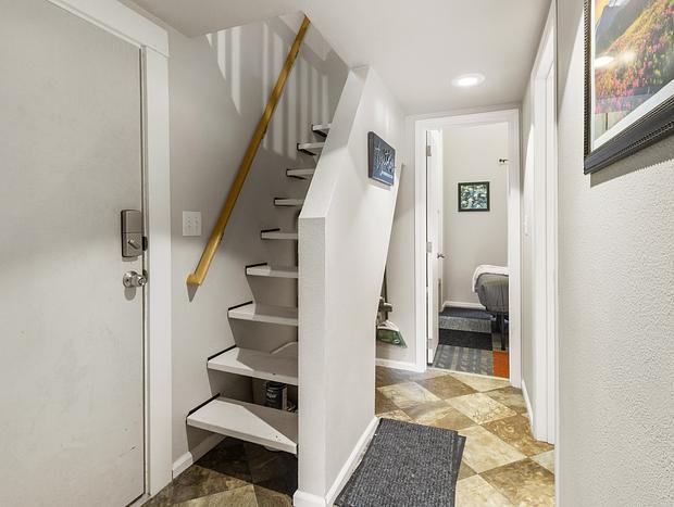 Photo 10 for Cozy Tiny Home Steps Away From Mt. Rainier