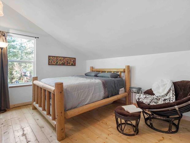 Photo 19 for Mt. Rainier’s Newest Family Cabin