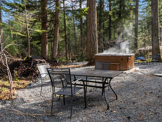 Photo 23 for Mt. Rainier’s Newest Family Cabin