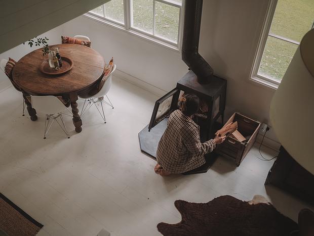 Photo 3 for A Cosy, Autumnal Cabin in the Southern Highlands
