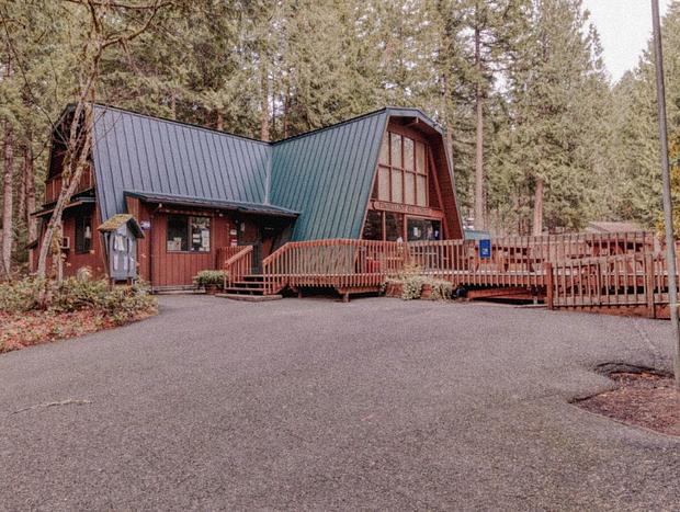 Photo 34 for The Mt. Hood Manor - Woodsy Luxury By The River