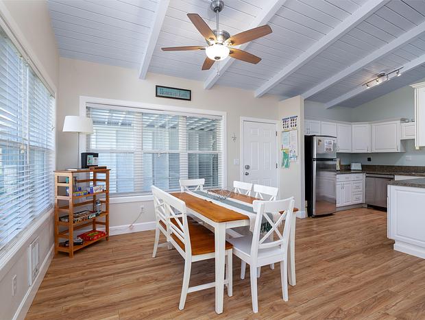 Photo 8 for Dog & Family Friendly - Cozy Fireplace & 1 Min To Beach