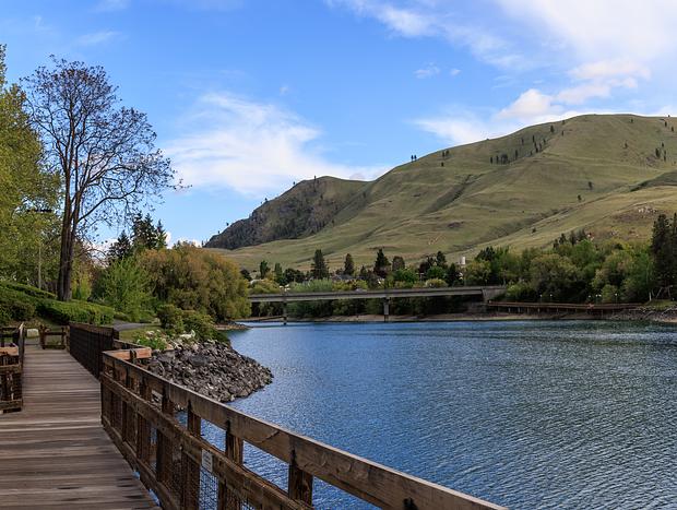 Photo 2 for Wine and Dine at Lake Chelan