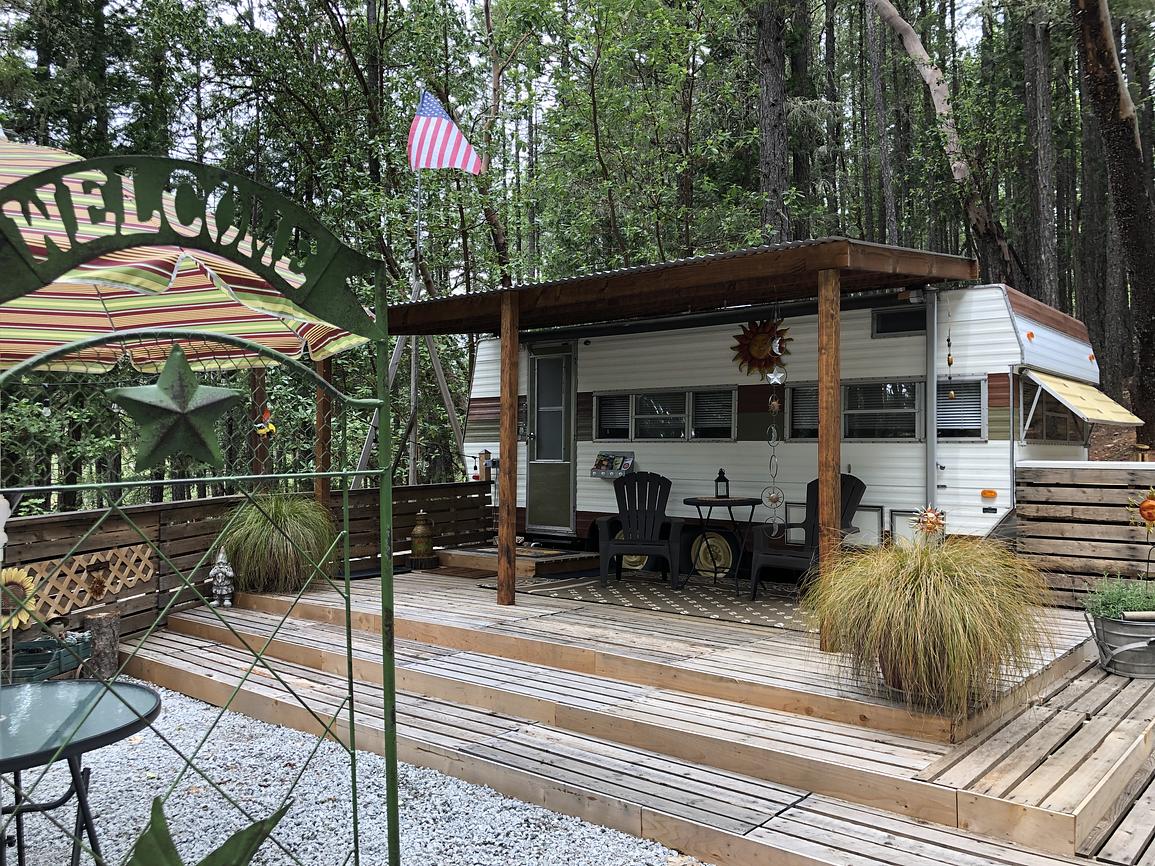 Cates Cozy Retreat Camping for Rent in Grants Pass, Southern Oregon