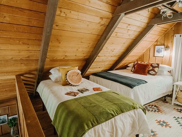 Photo 8 for Cozy Hillside Cabin in Packwood