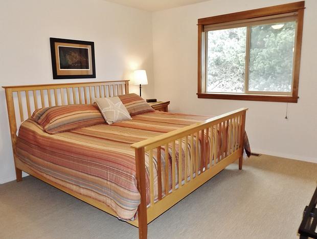 Photo 13 for Ocean View Treehouse