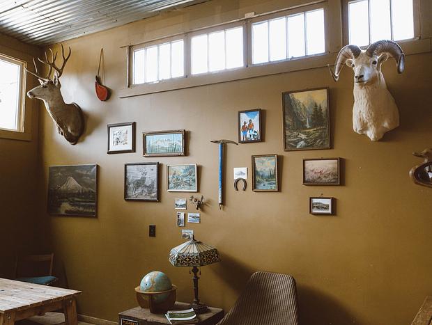 Photo 17 for Cozy Hillside Cabin in Packwood