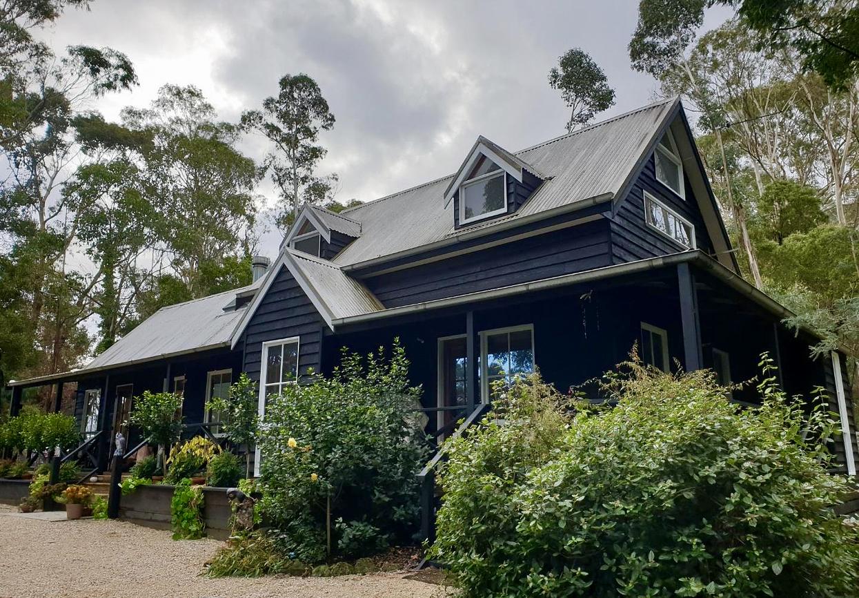 Guguburra Cottage Cottage for Rent in Mount Macedon, Macedon Ranges, VIC, AU Riparide