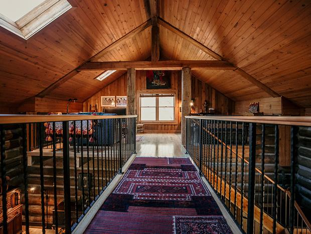 Photo 11 for Luxurious Log Cabin on a Vineyard!