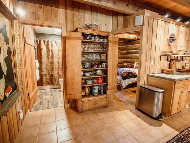 Photo 4 for Luxurious Log Cabin on a Vineyard!