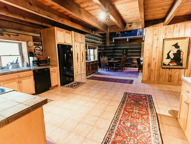 Photo 5 for Luxurious Log Cabin on a Vineyard!