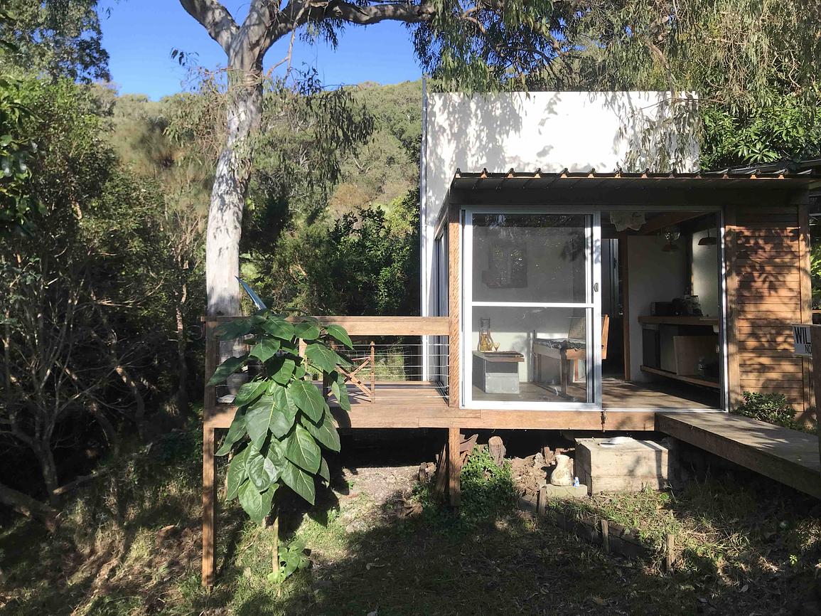 Willow Close At the ShangriLa Tiny house for Rent in Hat Head