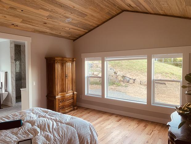 Photo 15 for Rustic Modern Custom Home Getaway with Views