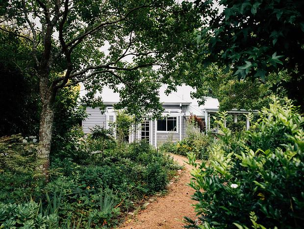 Photo 39 for One Bedroom Cottage With Shared Pool- Arcadia/Dural