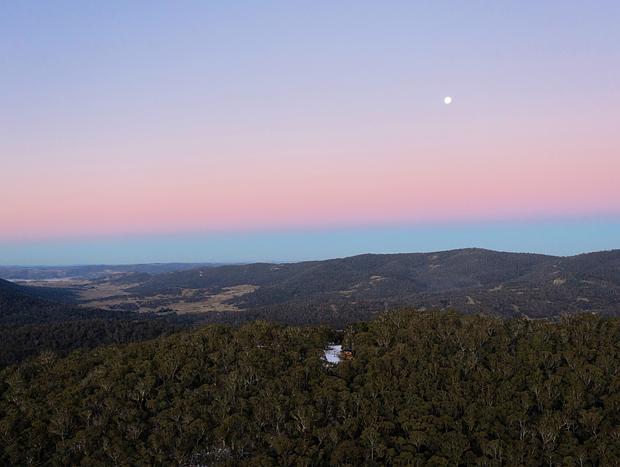Photo 24 for The Crest - A Tiny House with a Big View