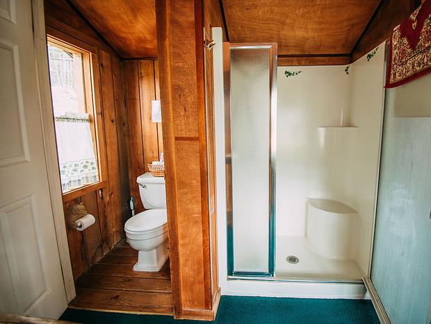 Photo 31 for Romantic Wilderness Tree House-Private Hot Tub!