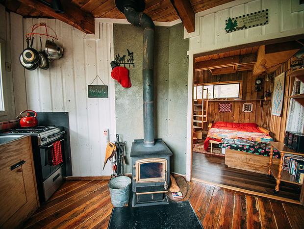Photo 32 for Romantic Wilderness Tree House-Private Hot Tub!