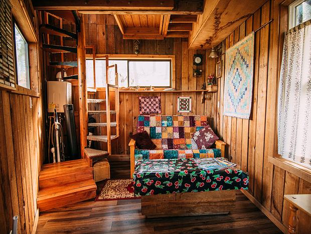 Photo 35 for Romantic Wilderness Tree House-Private Hot Tub!