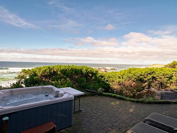 Photo 20 for Boutique Cottage - Intimately Private with Hot Tub