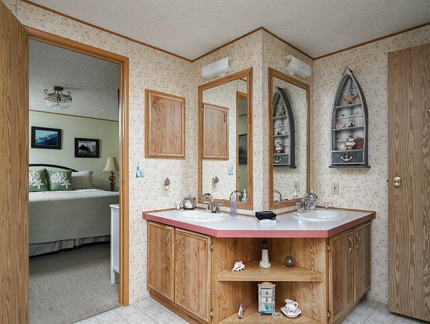 Photo 18 for Boutique Cottage - Intimately Private with Hot Tub