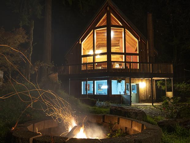 Photo 56 for Chalet with Hot Tub - Pool Table - Wood Stove - Gameroom