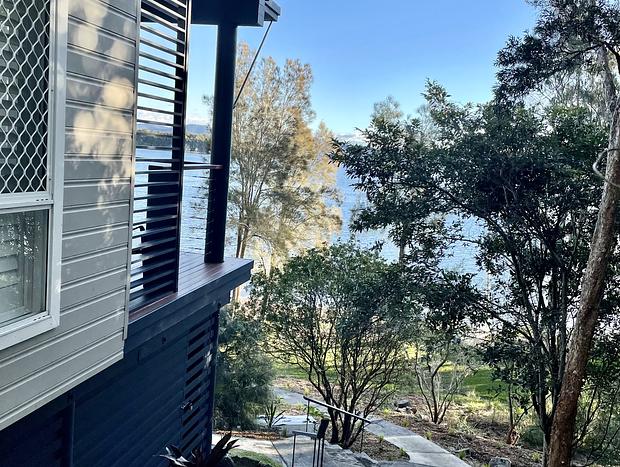 Photo 7 for Green Point Boat House - Absolute Lake Front