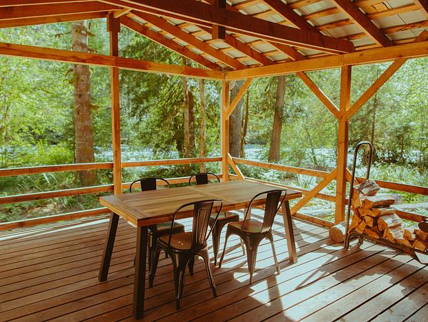 Photo 9 for Peaceful Riverfront Escape on the McKenzie