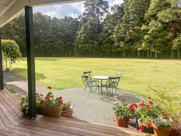 Photo 18 for Native Forest Retreat - Rosemount Green