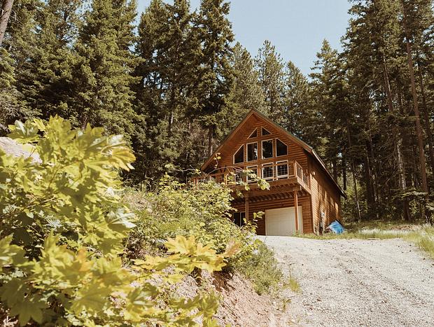 Photo 13 for A Secluded Cabin by the Lake