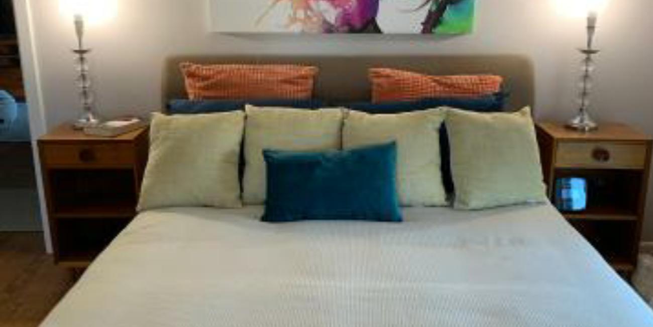 Escape to and Relax at The Quambatook Bush Retreat House for Rent in