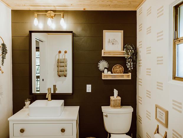 Photo 9 for Tiny Home Forest Escape