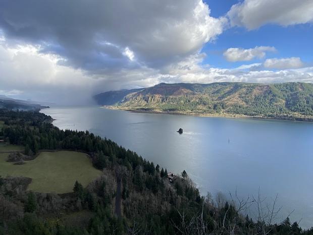 Photo 17 for Cozy Base Camp For Your Adventures In The Gorge