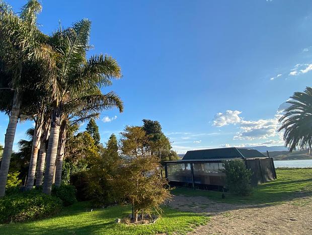 Photo 26 for Pahoia Beachstay - The Shell Hut
