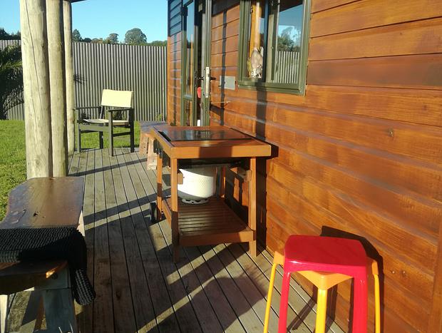 Photo 19 for Pahoia Beachstay - The Shell Hut