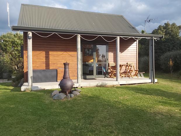 Photo 6 for Pahoia Beachfront Cabins