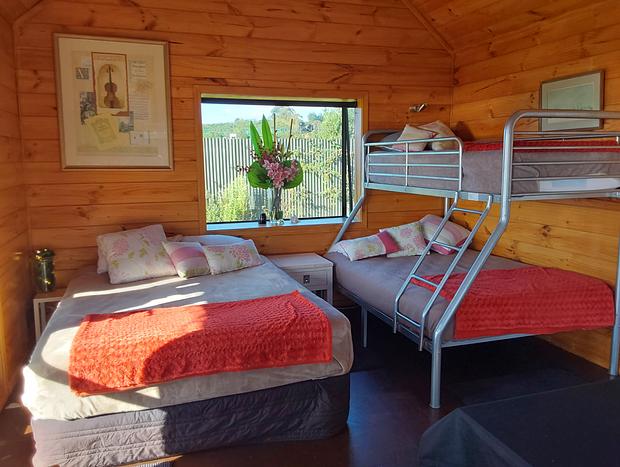 Photo 17 for Pahoia Beachfront Cabins