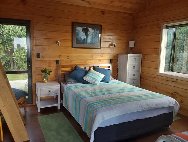 Photo 16 for Pahoia Beachfront Cabins