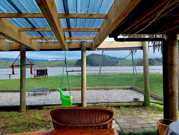Photo 60 for Pahoia Beachfront Cabins