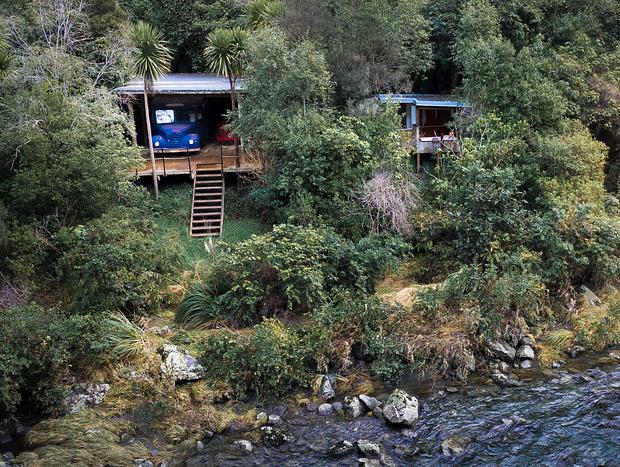 Photo 7 for Riverside Hideaway
