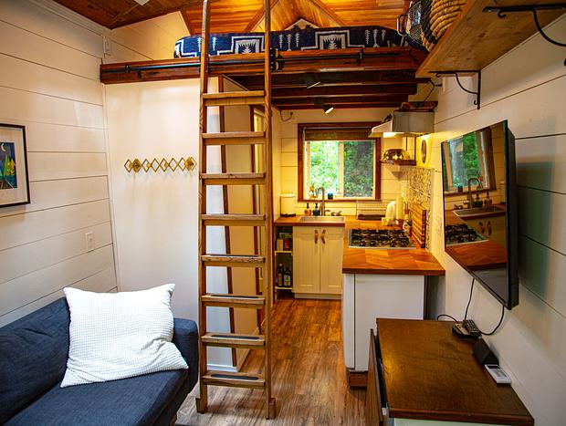 Photo 19 for Trout Creek Tiny Home - Cedar Hot Tub & Sauna