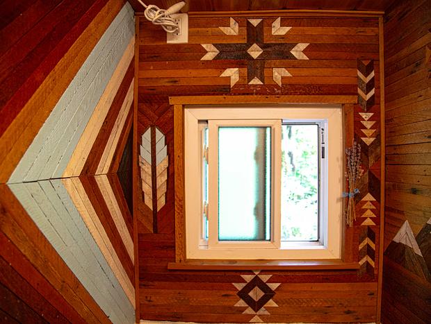Photo 23 for S'More Tiny Home on River and Cedar Bath House