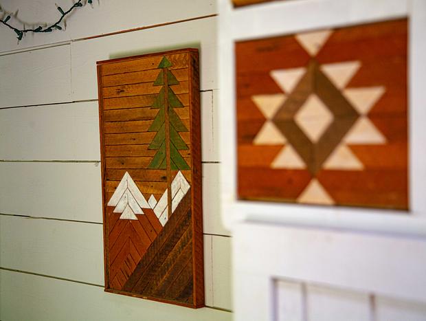 Photo 31 for S'More Tiny Home on River and Cedar Bath House