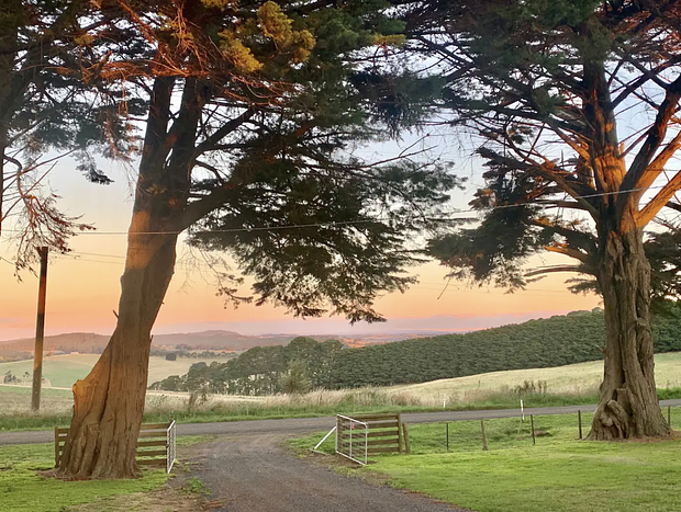 Photo 10 for Swanky Countryside Getaway - Brightside Cottage